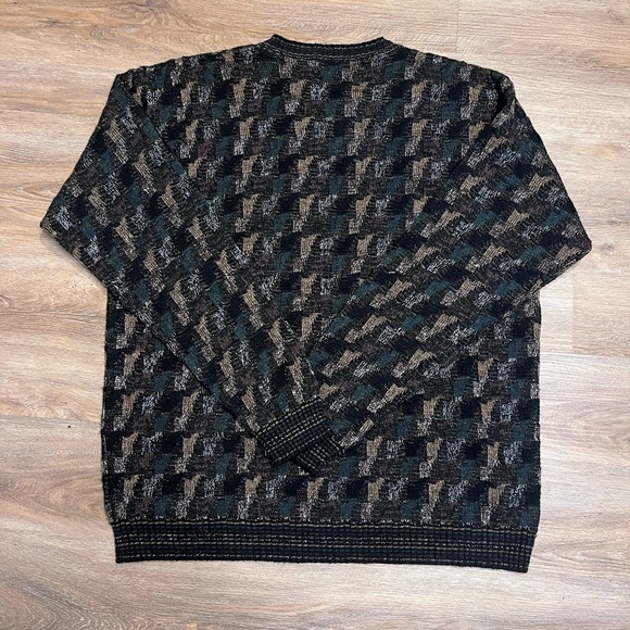 Black and Brown Crewneck Sweater with Classic Style - Picture 2 of 3